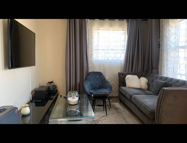 3 BEDROOM HOUSE FOR SALE IN KOSMOSDAL